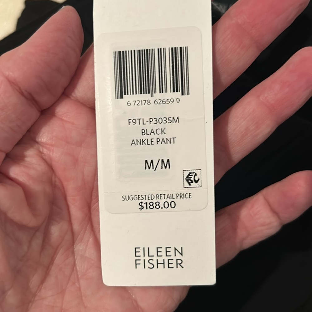 NWT Eileen Fisher Size Medium black ankle pant - Picture 9 of 9